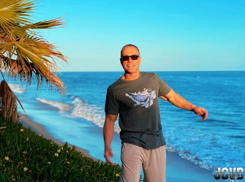 Jean-Claude Van Damme a postat o fotografie cu oceanul de acasă, din Santa Monica - foto Instagram