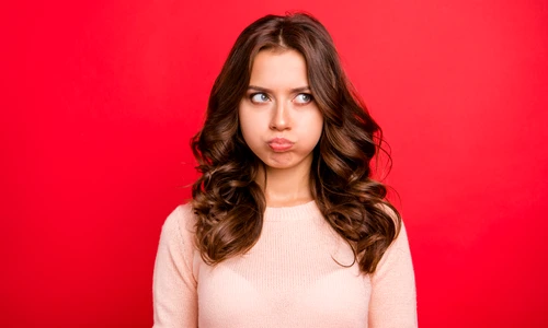 fata suparata   shutterstock 1185199324 jpg