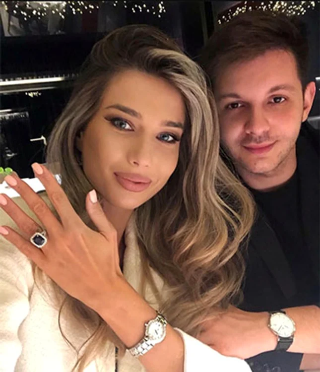 
    Maria Iordănescu prezintă rubrica de sport la Prima TV Sursă foto: Arhivă personală   