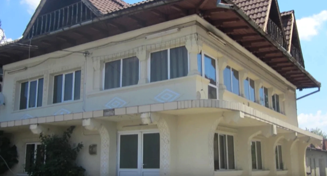 Vila este scoasă la licitație din nou