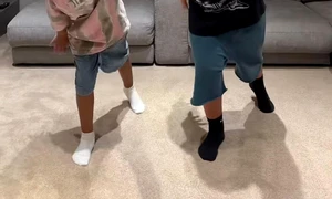  Băieții Antoniei și ai lui Alex Velea, Dominic și Akim, sunt pasionați de muzică