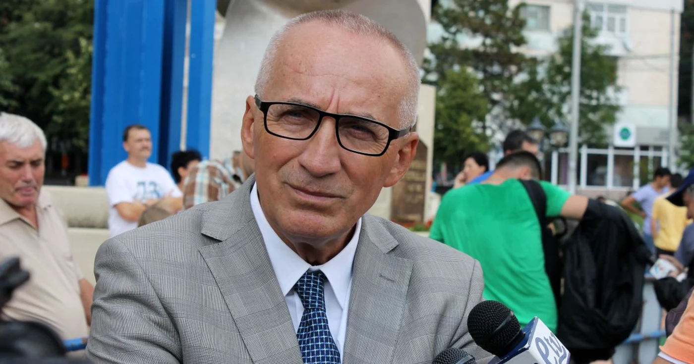 Primarul Marius Stan face apel la datornici să-şi plătească restanţele. Foto: Bogdan Nistor