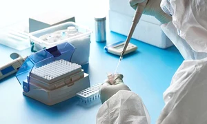 cercetator laborator jpeg