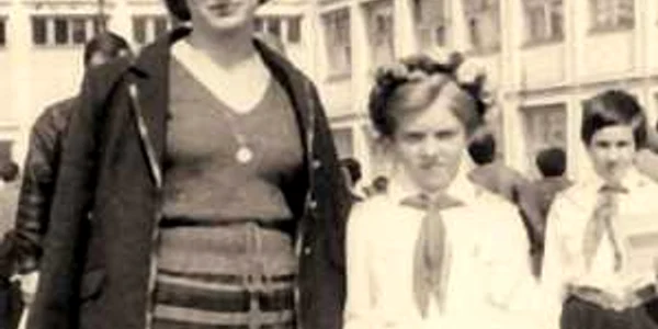 Fotografii:  Colecţia personală