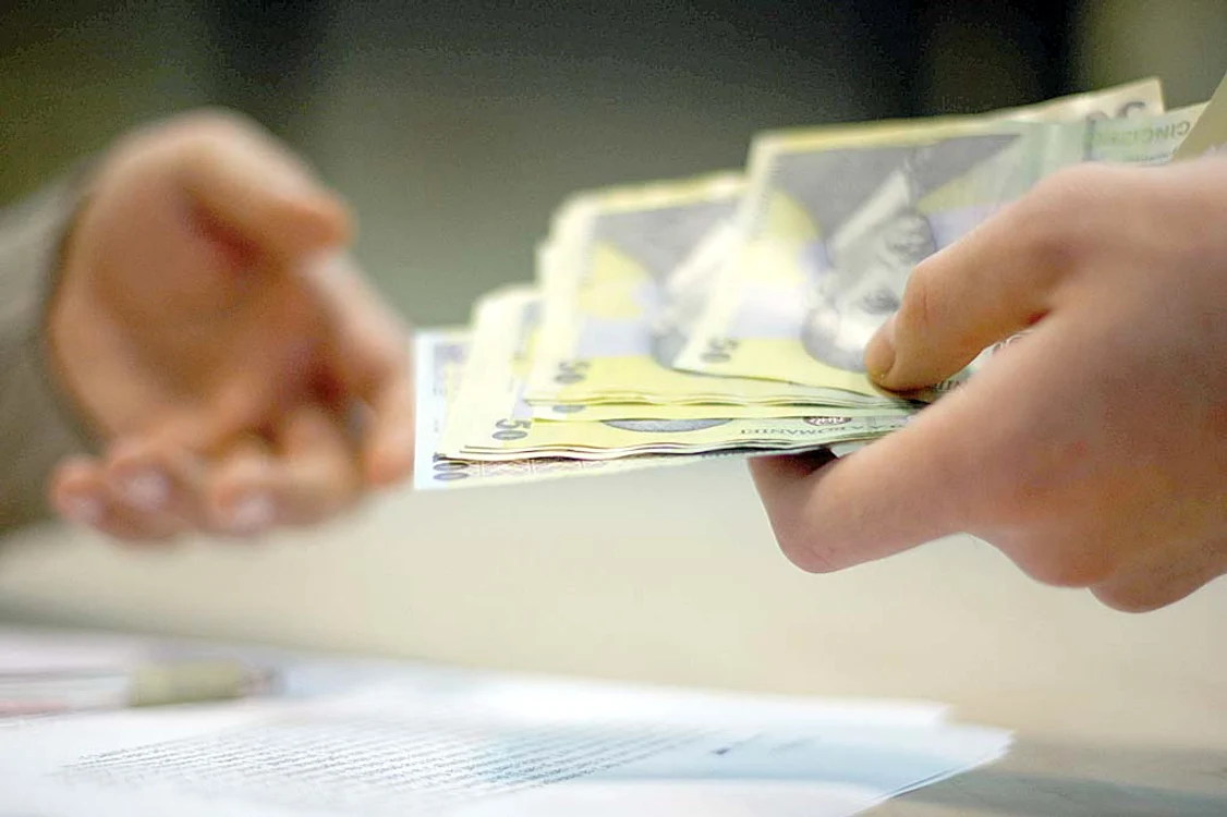 Cât vor crește pensiile și salariile de la începutul anului 2023