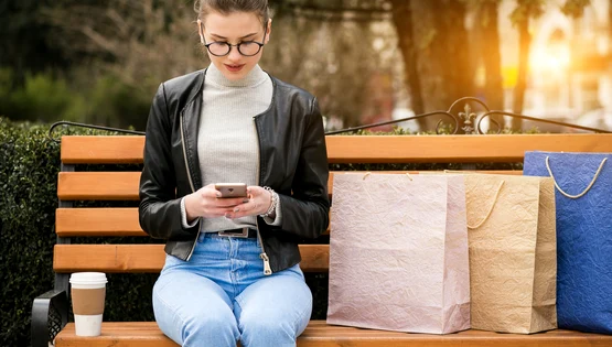 Cumpărături online Foto Magnific com jpg