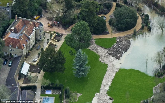 Așa arăta proprietatea lui George Clooney în timpul lucrărilor de renovarefoto: Daily Mail