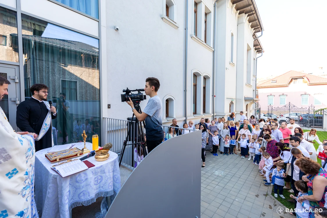 Copiii și părinții la grădinița Patriarhiei 