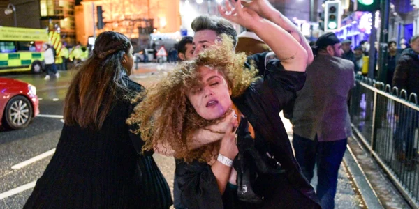 Beţie şi violenţe pe străzile din Birmingham Anglia de Anul Nou 2018 EMBARGO pe 1 ianuarie 2018 PANA LA 12.00 NOAPTEA FOTO Photoland / Caters News