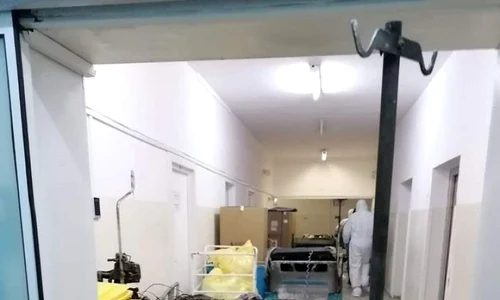 Flăcările au făcut ravagii la  Spitalul Judeţean din Piatra Neamţ   jpeg