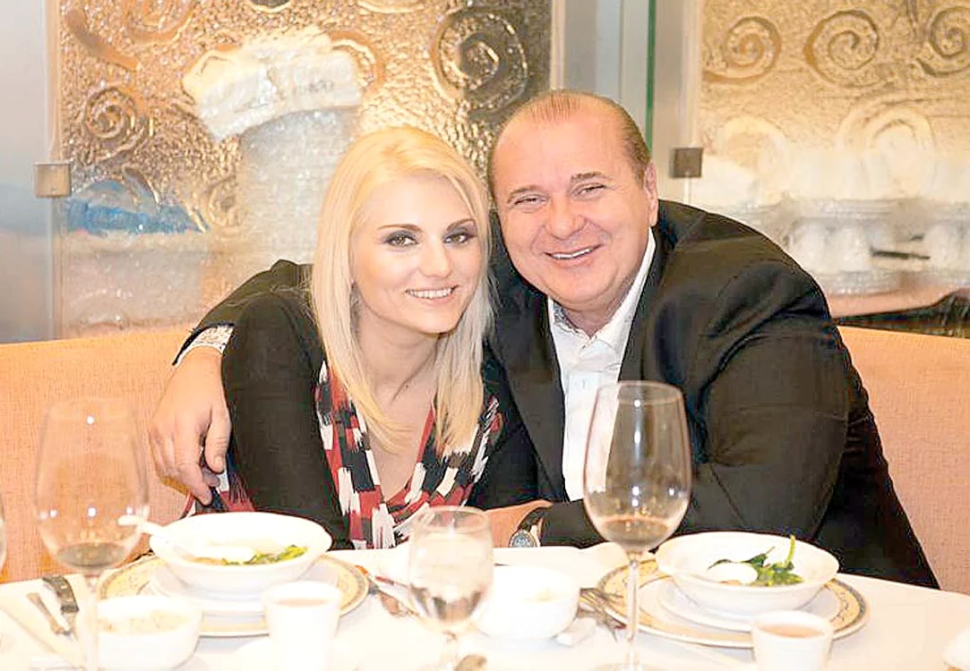 Acum se iubește cu Oana Iordache