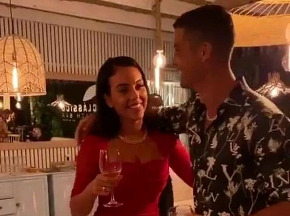 
    Georgina si Ronaldo FOTO: Instagram  