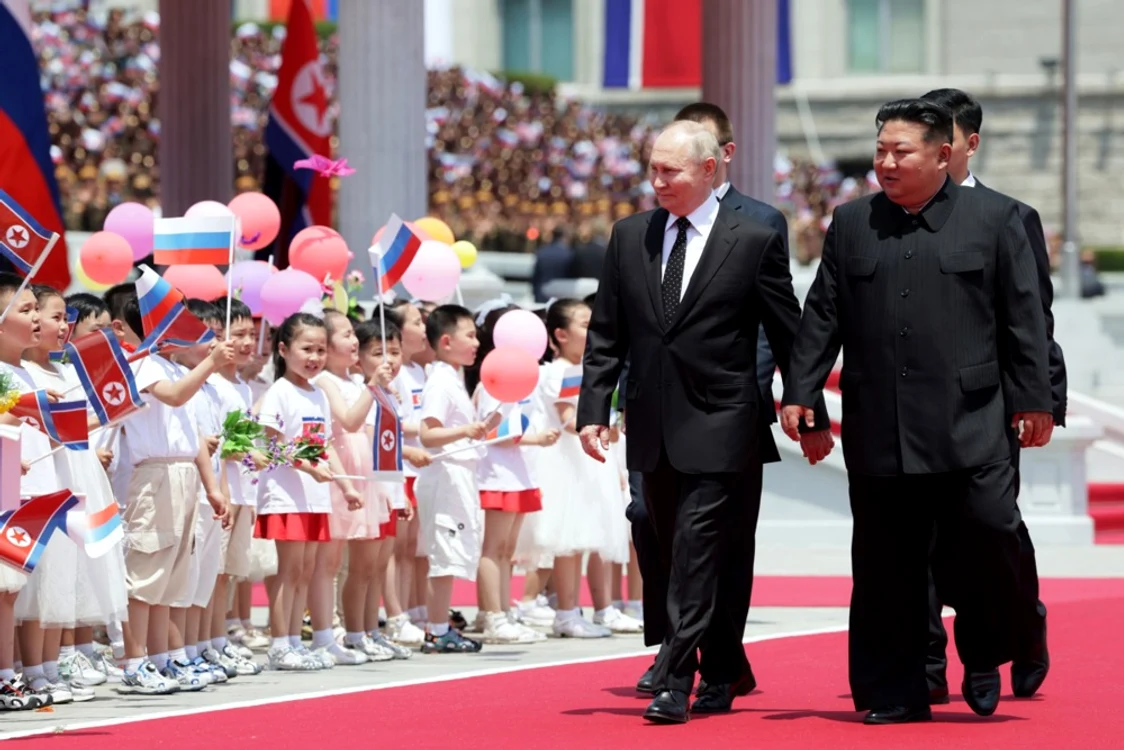 Kim Jong-un l-a primit miercuri pe Vladimir Putin în Coreea de Nord FOTO EPA-EFE