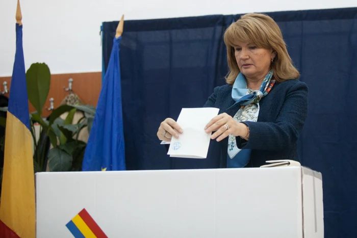 Maria Băsescu la vot. Foto: Mediafax