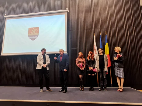 radu grumeza alaturi de daniel tellman presedintele OAR Timis jpg