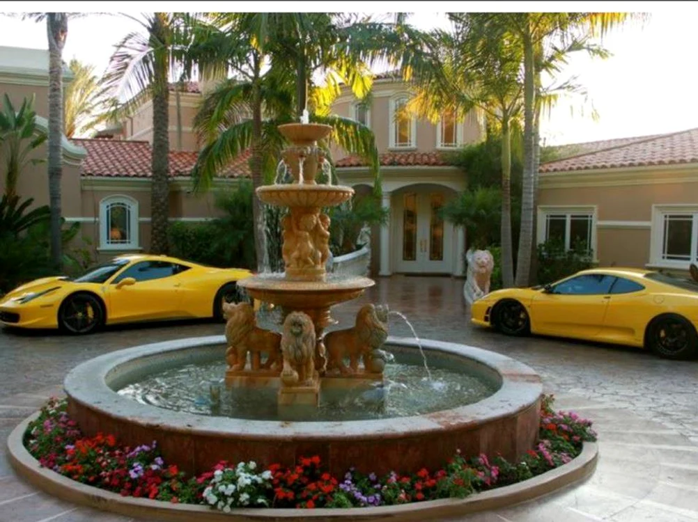 Vila de 7  milioane de dolari, din California, unde odinioară dădea chefuri de pomină, e învăluită acum în liniște 