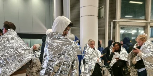 alarma cu bomba pe aeroport marea britanie gatwick FOTO captură X jpg