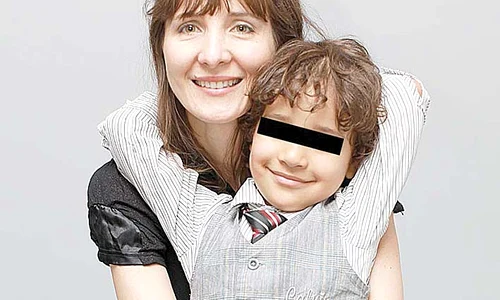 Anamaria  şi Anthony  nu mai pot  fi despărţiţi jpeg
