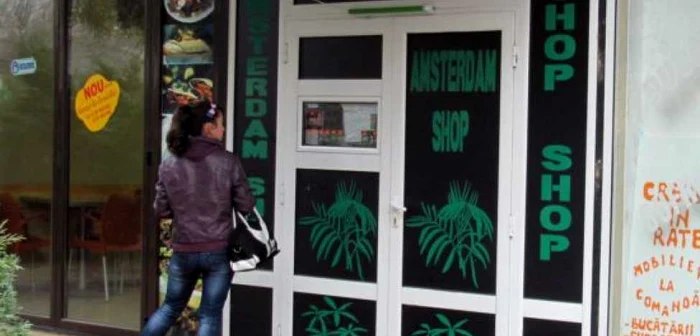 Preţul şi produsele weed-shopului din spatele Casei de Cultură, curiozităţi pentru tineri