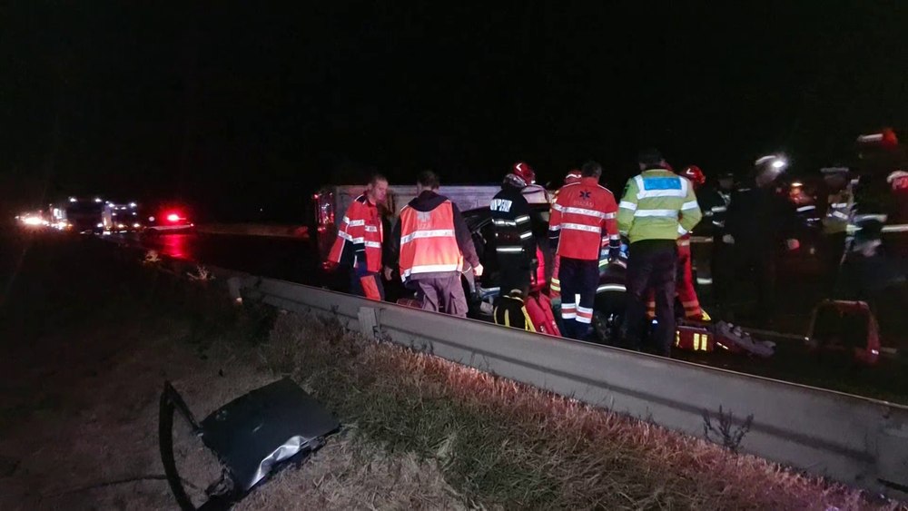 Accident mortal pe E85, lângă Râmnicu Sărat. Autoturism ciocnit frontal de o autoutilitară
