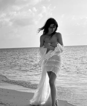 Cristina Ich, poze provicatoare la malul mării foto Instagram