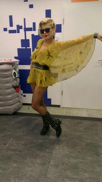 
    Loredana  