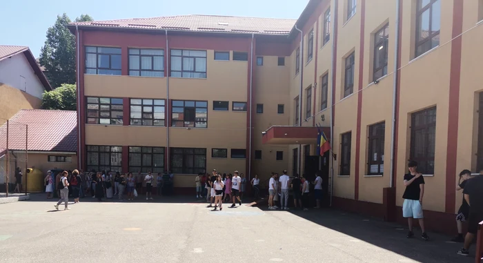Evaluare națională 2025. Subiectele la Matematică, publicate în curând. Profesor: „Avantajul: copilul nu trebuie să dea prea multe explicații”