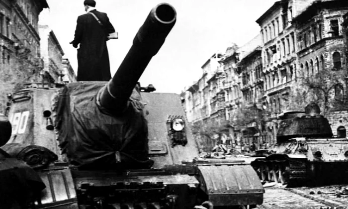 Trecutul unei iluzii  Despre comunism și memoria colectivă jpeg