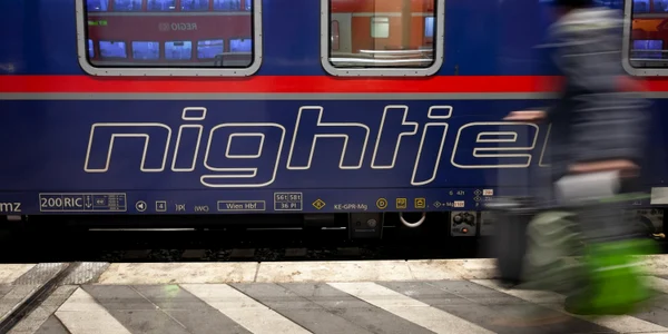 Nightsleeper nightjet tren de noapte koln germania Shutterstock jpg