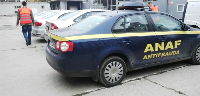 O maşină a Direcţiei Antifraudă Bucureşti a fost implicată într-un accident rutier la Slobozia FOTO:7est.ro