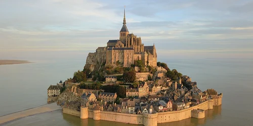 Mont Saint Michel FOTO wikipedia org jpg