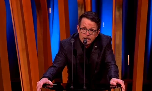 michael j fox bafta 2024 captura video jpg