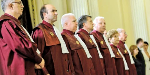 Magistraţii au dat câștig de cauză Guvernului 