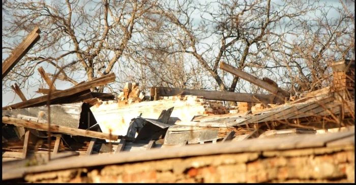 Acoperişul închisorii Râmnicu Sărat. Foto: Dragoş Zămosteanu