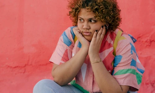 Topuri și cămăși de damă care se potrivesc formelor mai rotunde jpg