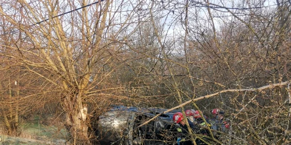 Accident mortal în Măciuca - Vâlcea în urma căruia două persoane şi-au pierdut viaţa Foto Adevărul - credit IPJ Vâlcea