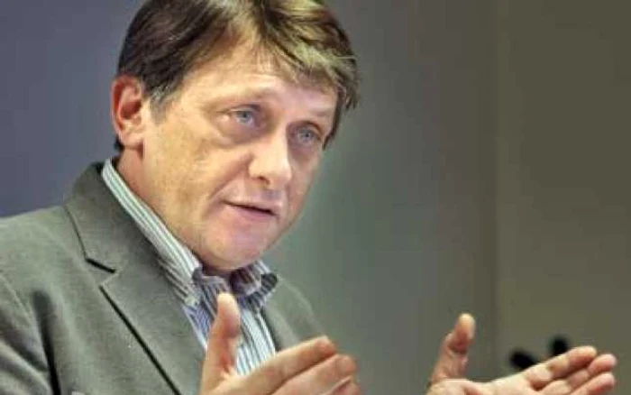 Crin Antonescu a propus schimbarea lui Andrei Chiliman din fruntea PNL Bucureşti