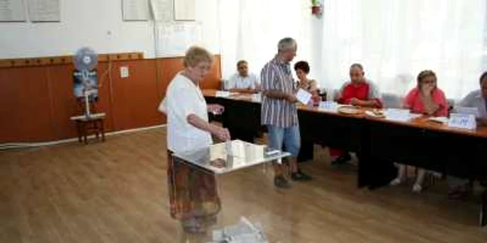 Prezenţa la vot va fi măsurată prin secţiile eşantion