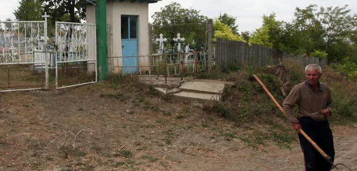 Cimitirul din satul Goeşti este unul dintre locurile unde sătenii spun că se întâmplă lucruri necurate