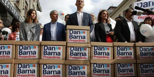 depunere semnaturi prezidentiale barna ciolos usr plus foto inquam octav ganea