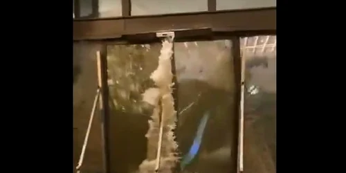 hotel din hong kong inundat jpg