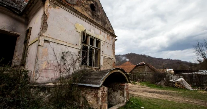 Nădrag-Poeni