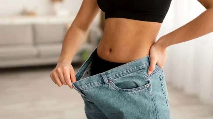 La 40 de ani, obținerea unui abdomen definit devine o provocare mai mare