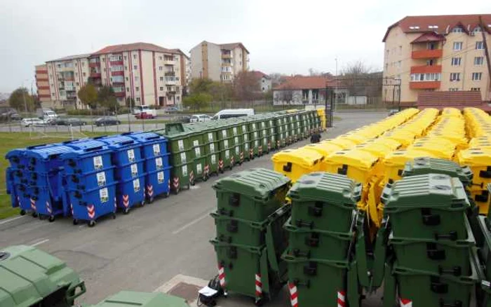 La Alba Iulia au fost furnizate 759 de containere destinate colectării selective
