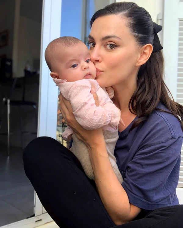 Micuţa Caroline şi Catrinel Menghia FOTO Instagram