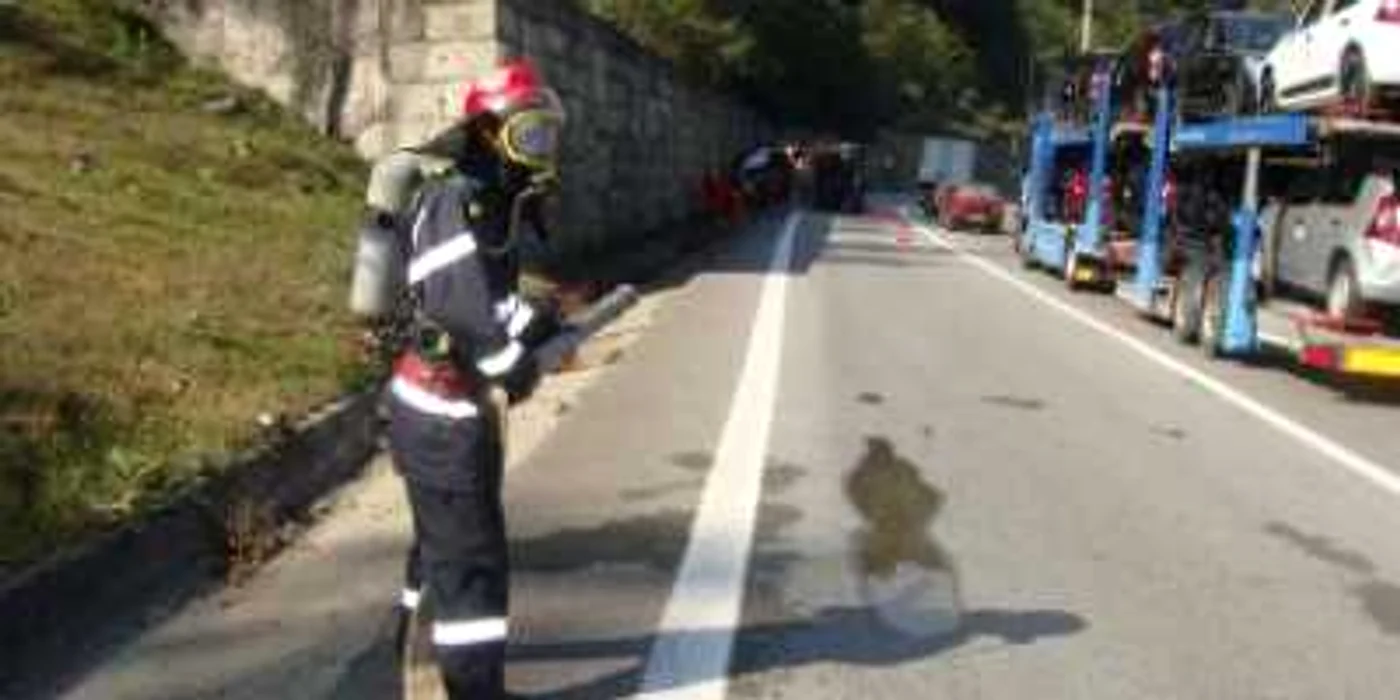 Râmnicu Vâlcea: Circulaţia s-a redeschis pe ambele sensuri pe Valea Oltului (UPDATE)