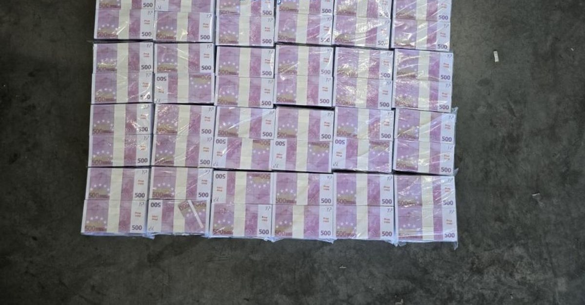 Val de reacții și ironii, după ce s-a descoperit că bancnotele false din Portul Constanța erau recuzită pentru film. Ce a transmis Poliția Română