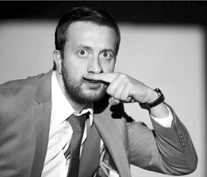 „Teatrul a devenit pentru mine  o formă de activism“ – interviu cu actorul Andrei ŞERBAN jpeg