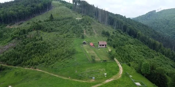 Măgureni, satul de sub muntele sfânt al dacilor