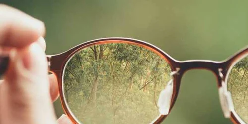 Ochelari Sursa Unsplash